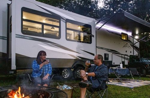 South Haven House | RV CAMP SITE on Forest Lake! (BYO camper, camper NOT included, no beds)