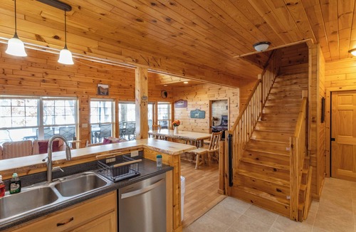 Cassopolis House | Sandy Beach Wheelchair-Friendly Knotty Pine Lodge w/47 Wooded Acres!