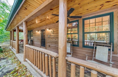 Saugatuck Cabin | Secluded Kingfisher #18 in Saugatuck: 3BR, 2BA, Hot Tub, sleeps 8.