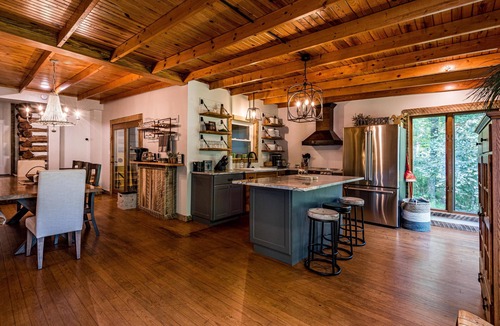 Helmsburg Cabin | Serenity Cabin | 3 Ponds, Hot Tub & 20 Private Acres 3BR, 2BA
