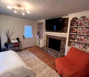 River Bluff Apartment | Shallow Creek Suite