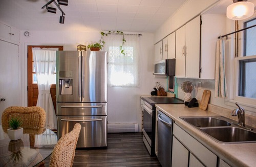 Saint Joseph Apartment | Silver Beach Inn: The Saucer