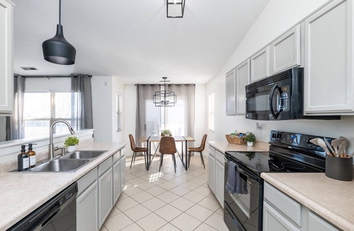 Noblesville House | ✨ Sleeps 10 - 5 Minutes to Grand Park - Family Favorite!