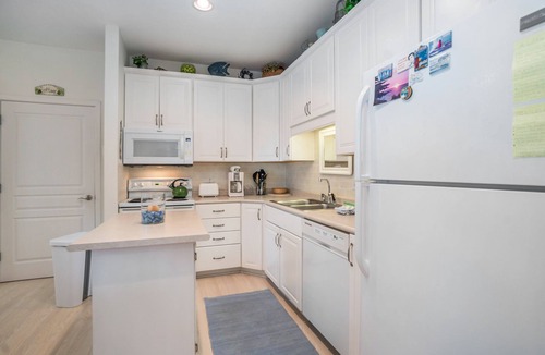 South Haven Villa | Sleepy Hollow Beach Resort, Villa F – Family Fun on Lake Michigan!