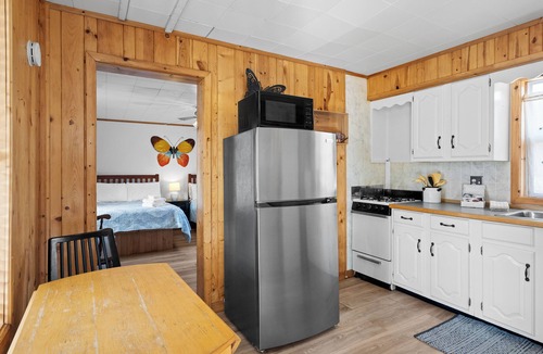 Muskegon House | Snug Harbor Inn | Milkweed Suite | Near Lake MI