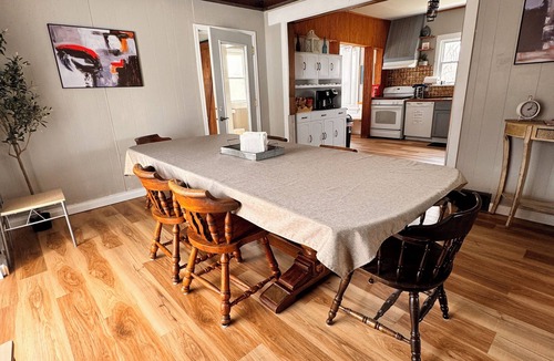 Westside Connection House | Space everyone can enjoy, 4 miles to downtown Grand Rapids!