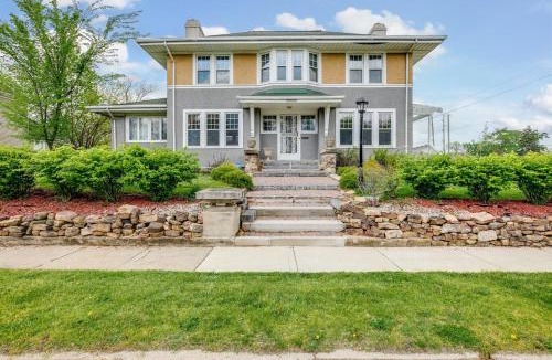 Northeast South Bend House | Spacious 4-Bedroom Home 1 Mi to ND Stadium!