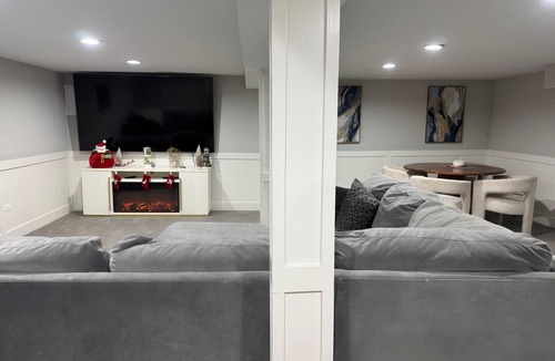 Calumet Heights House | Spacious 4-bedroom house 25 Mins from Downtown