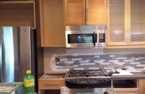 Hammond House | Spacious 4 bedroom with studio and updated kitchen