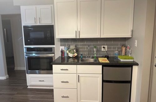 Granger House | Spacious 5-bedroom house in charming Granger with Hot Tub near Notre Dame