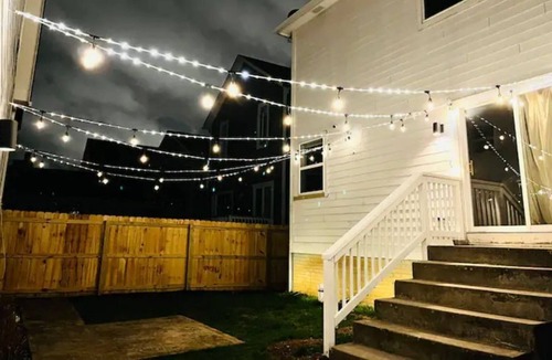 Kennedy King House | Spacious Basement with home theater and bathroom!!