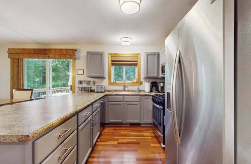 Shorewood-Tower Hills-Harbert House | Spacious Dog Friendly Home w/heated pool, fenced yard, gas grill, & fire pit