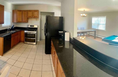 Farmington Hills House | Spacious home centrally located!