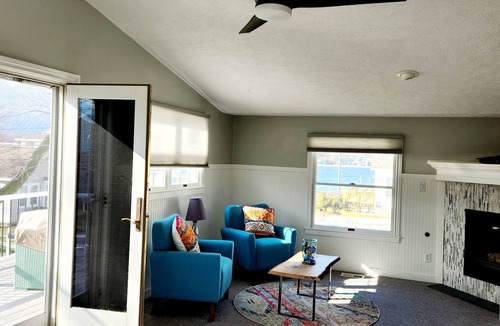 Ferrysburg House | Spacious lakeview home within minutes of beaches, state parks and shopping.
