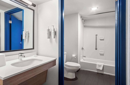 Stevensville Hotel | Spark by Hilton Stevensville