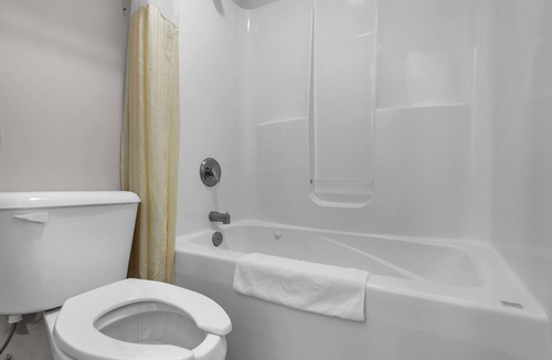 Norway Hotel | Standard Double Room at Indiana Beach Hotel