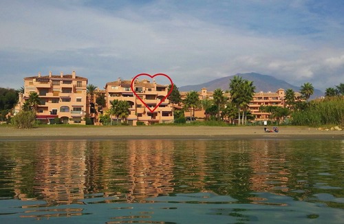 Estepona Apartment | Stunning 2-Bedroom Penthouse (low-rise) Right Beside Beach/Fab Views