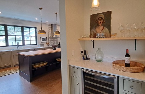 Lakeside House | Stunning home w/Private Association Beach 2 Screened Porches