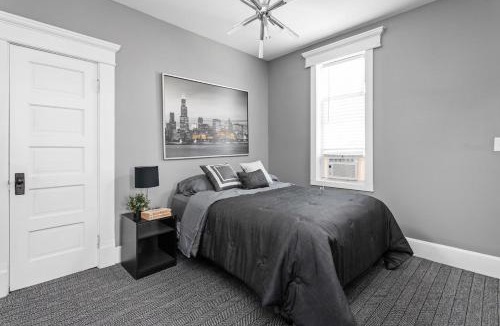 New Castle House | Stylish New Castle Escape with Garage and by Parks-Family Friendly