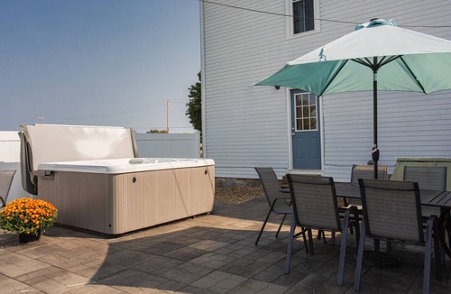 Buchanan House | SW Michigan Gateway to Wine Country. August dates and Labor Day available.