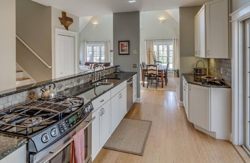 New Buffalo Cottage | Tallgrass Cottage | Walden Woods Retreat | Loft & Screened Porch
