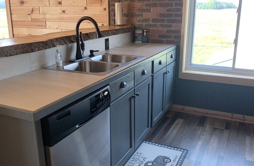 Hamilton Apartment | The Bourbon Barrel !NEW patio & firepit area!
