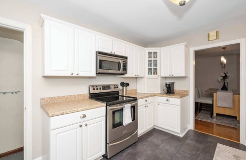 Roselawn Finance House | The Cincinnati Charm
