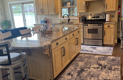 Wolcottville Cottage | The “Cozy Corner” is a charming 3-bedroom cottage on Lake Witmer in Wolcottville