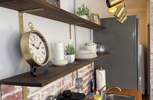 Owosso Apartment | The Exchange - A Historic Downtown Studio