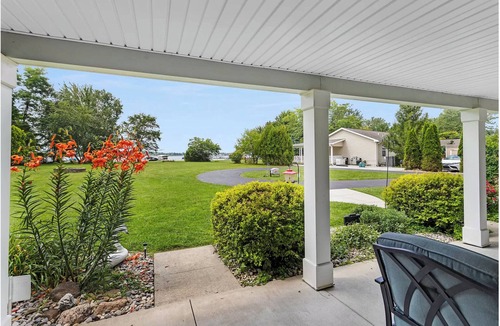 Brooklyn House | The Gatehouse on Wamplers Lake