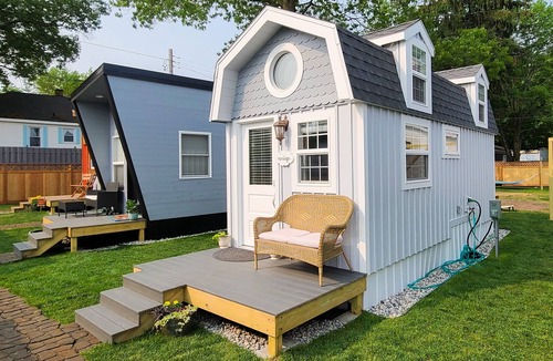 Lakeside Apartment | The Heritage - Tiny House - Tiny Digs Lakeshore