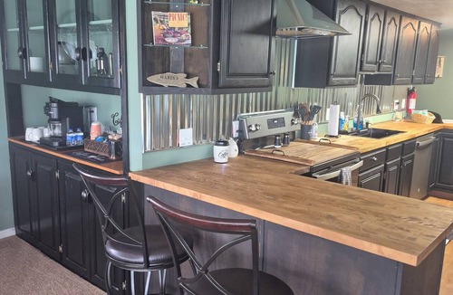 Hillsdale House | The Lil Lazy Lakehouse Home Hillsdale Mi, 3BR, 1 bath