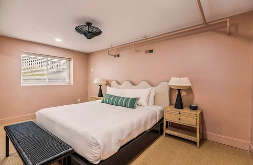 New Buffalo Hotel | The Neighborhood Hotel - New Buffalo Garden Suite
