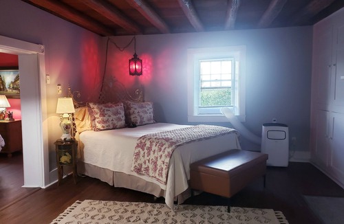 Conover House | The Red Pump Inn~Est. 1812, One Bedroom Farmhouse