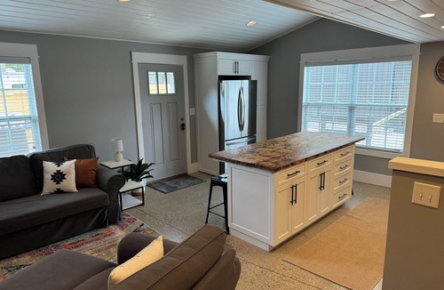 Holland House | The "Stable" at OGR! 5 Star Accommodations! Resort pool and spa! Sleeps 4