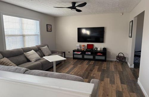 Dayton House | The Wright Stay