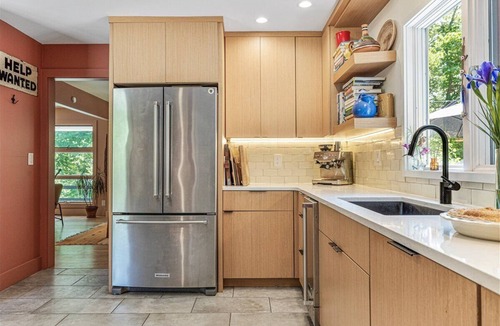 Three Oaks House | Three Oaks Stunner With Private Pool & Hot Tub!