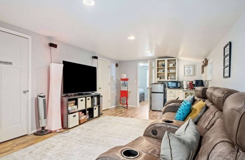 Smyrna House | Tiki Retreat-Hot Tub-Fire Pit - Private Beach