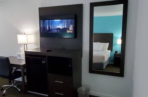 Livonia Hotel | Travelodge by Wyndham Livonia/Canton/Novi Detroit Area