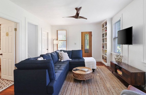 Three Oaks House | Unplug and Escape every day life at The Mill House in Three Oaks