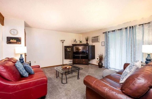 Rockford Apartment | Unwind in Rockford! Steps from Parks & Trails