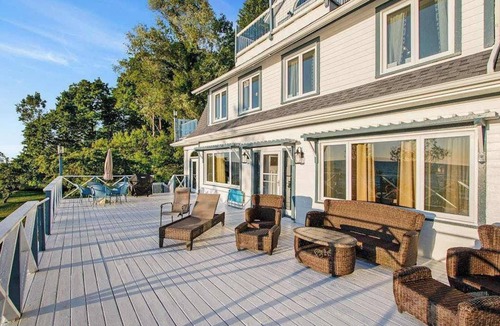 Lake Michigan Beach House | Upper-level Duplex on Lake Michigan w/patio, gas grill & WIFI