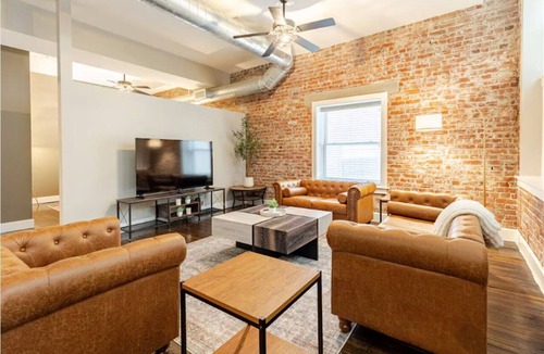 Mile Square Apartment | Upscale Downtown Indy 1BR Apartment Walk to Stadiums