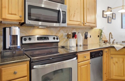 Birch Bay Condo | Upscale Waterfront Condo in Birch Bay