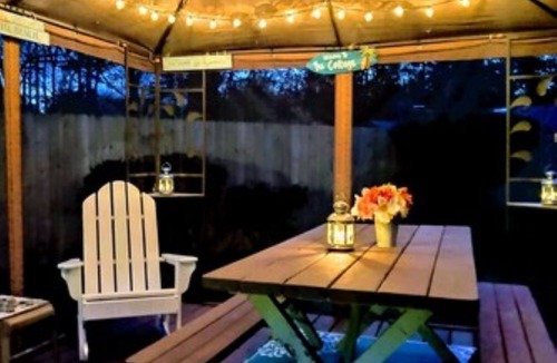 Harbert Cottage | Charming Dog-Friendly Cottage in Sawyer Near Lake Michigan Beaches & Wine Trail