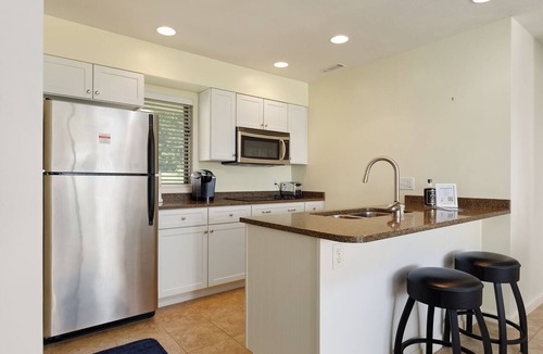 Acme Condo | Valleyway Getaway | Golf | AC | 2 Beds + Baths