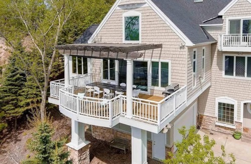 Ferrysburg House | Viewhouse | Private Beach Access | Walkable | EV
