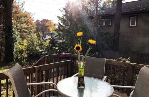 Spring Lake House | Village Lakehouse: Relaxing Getaway near the Beach