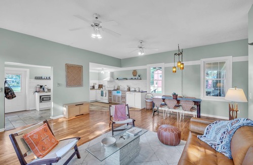 Niles House | Vintage Schoolhouse Near Wineries, Sleeps 6