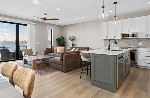 Muskegon House | Viridian Bellevue - Luxury, roof top deck, private boat slip